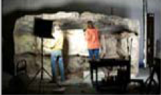 This is an image of the Altamira replica “kitchen” under construction. This was the common living area of the Paleolithic people due to the ideal size, temperature, security measures and lighting conditions.