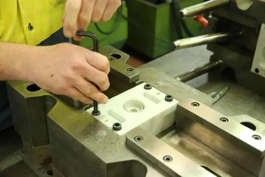 3d-systems-philmac-3d-printed-production-tooling-prototype-sls