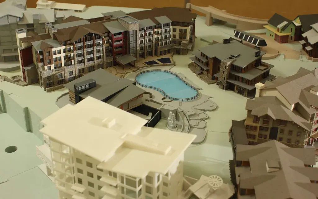 提供了约 250 个 SLA 部件以完成该模型