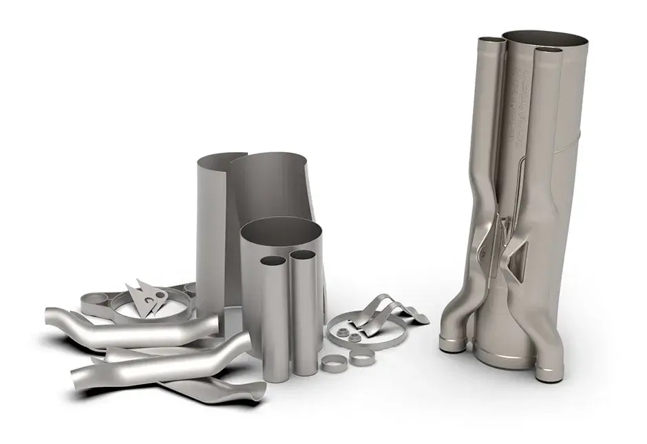 在 DMP 350 打印机上金属 3d 打印的 1 级方程式赛车排气管。