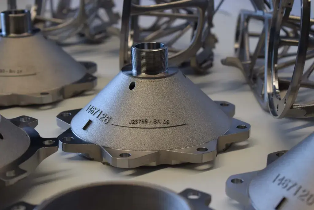 泰雷兹阿莱尼亚宇航公司 ETHM 组件的特写