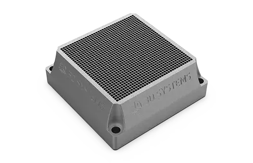 采用钨 (A) 制成的离子束通过板